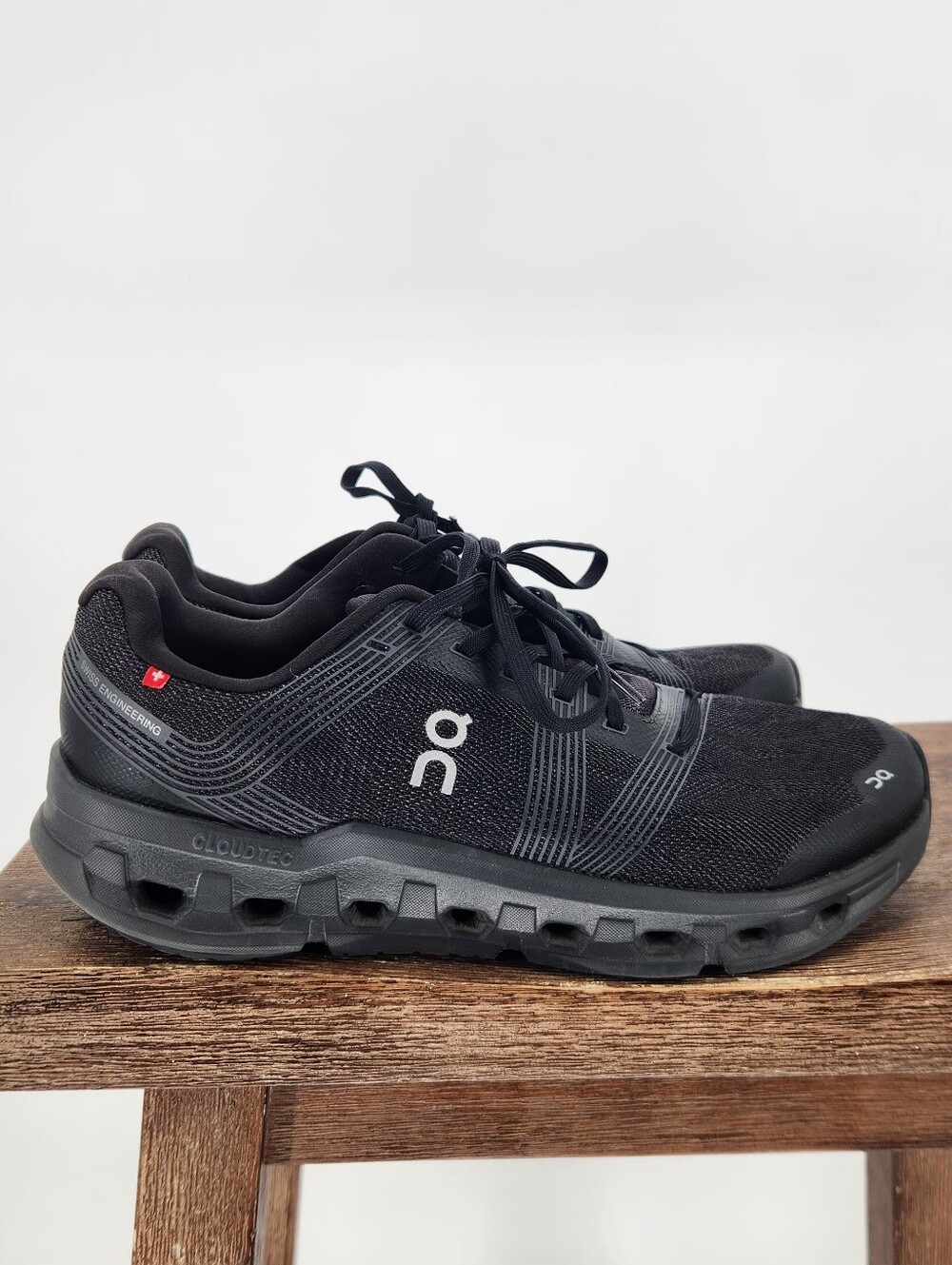 On Running Cloudgo Black/Eclipse  Sneakers Size 11  Athleisure, gym,hiking.